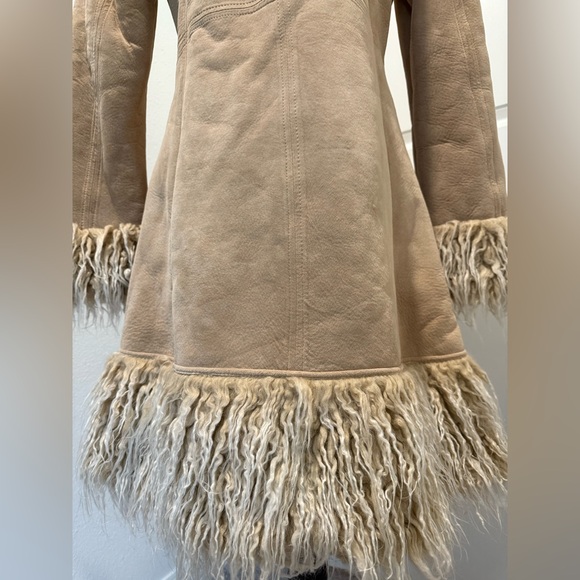 Vintage H&M Women's Tan Suede Leather Long Coat with Shaggy Furry Trim - Picture 8 of 17